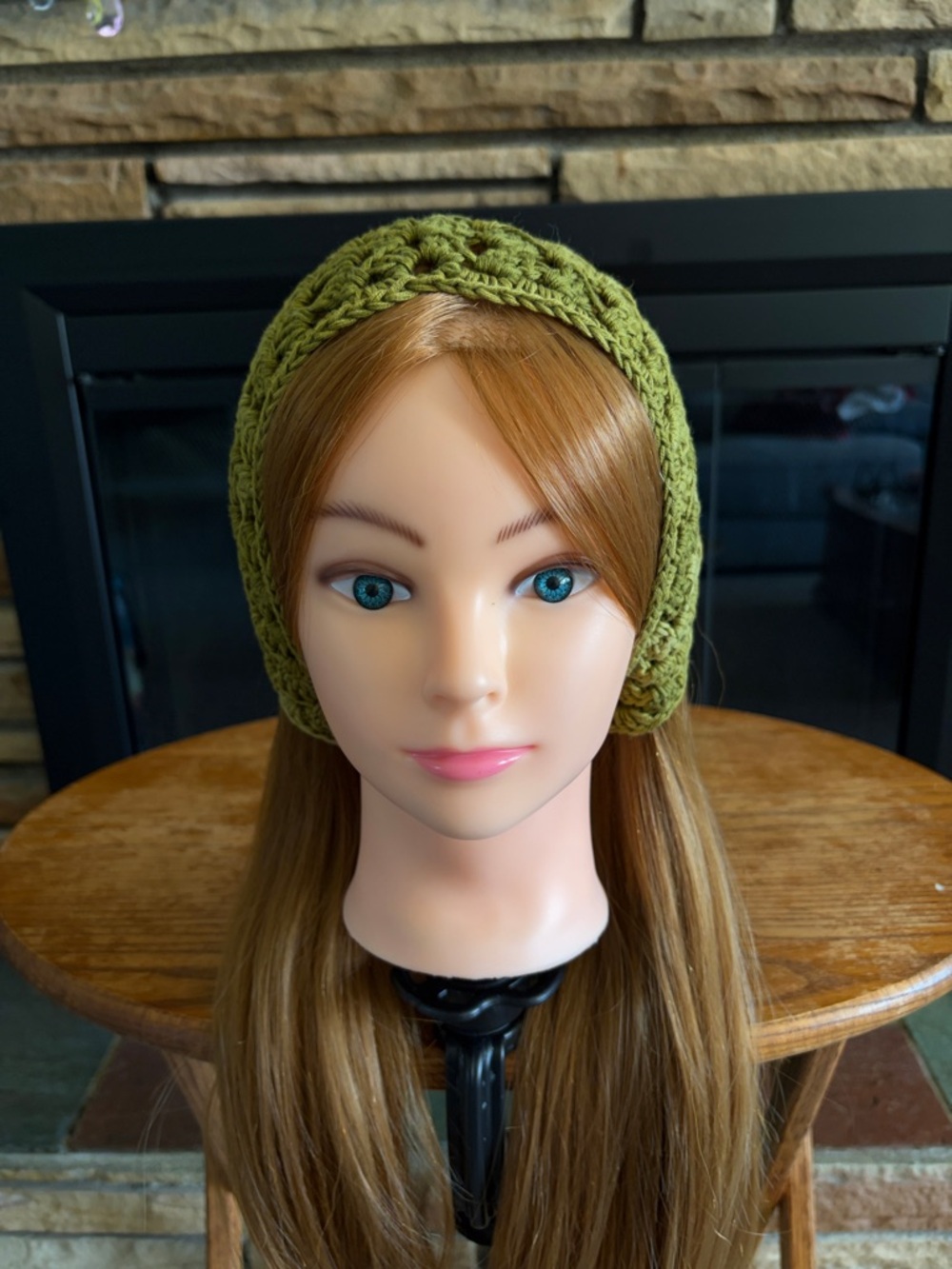 Triangle Crochet Head Scarf - Olive Green